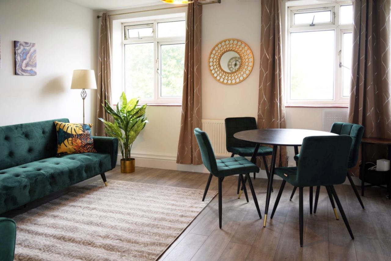 Sophie Place In Vauxhall - 3 Double Beds, 1 Sofa Bed, Spacious London Exterior photo