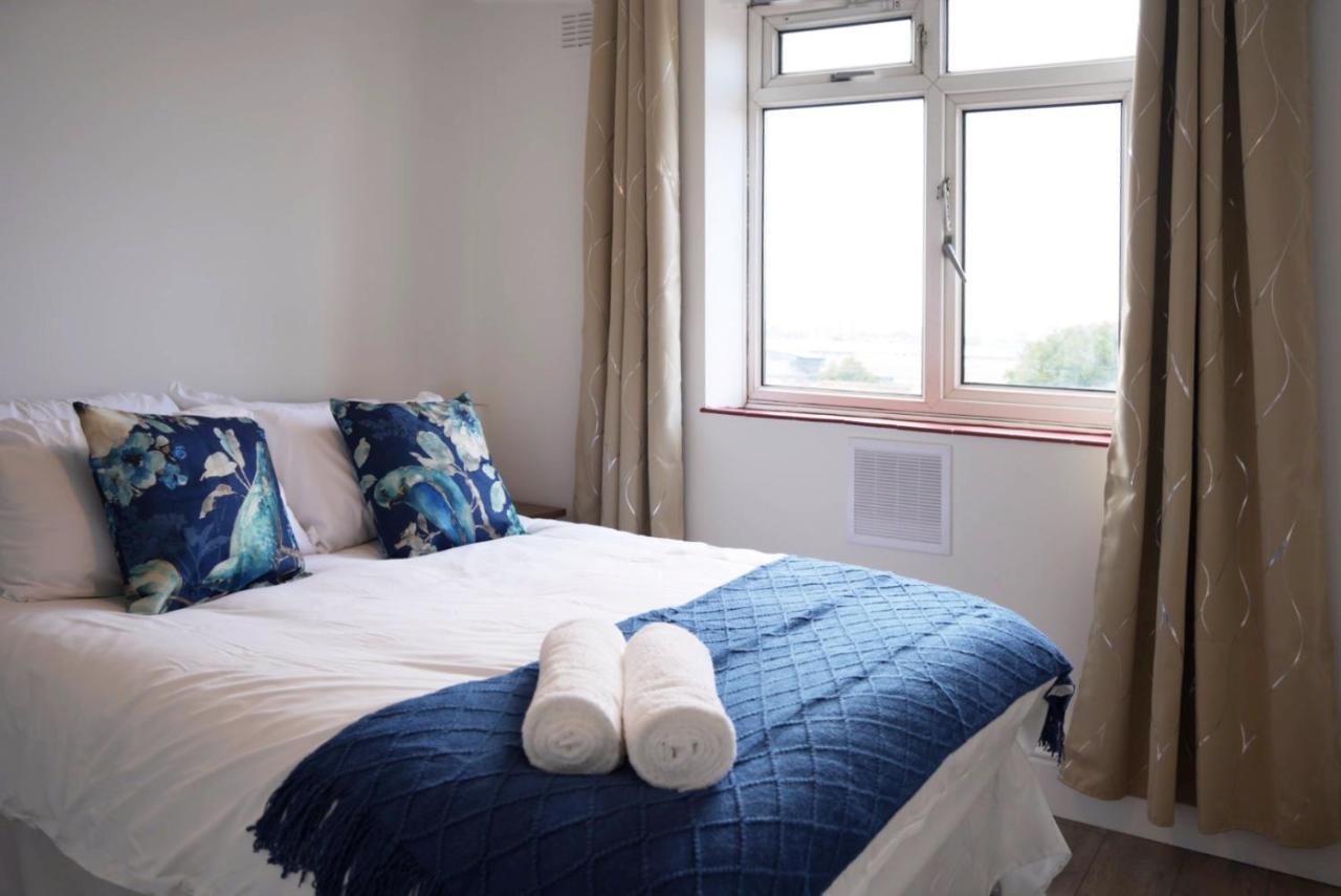 Sophie Place In Vauxhall - 3 Double Beds, 1 Sofa Bed, Spacious London Exterior photo